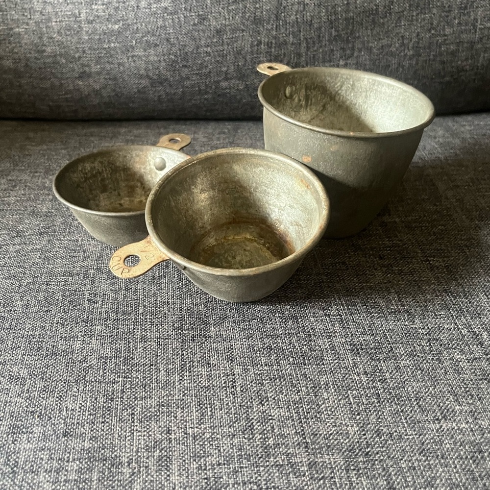 Mary Anns Accurate measuring cups.